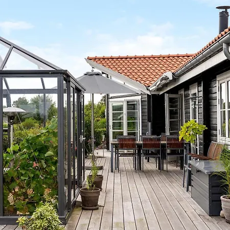 House With A View Of The Ferry On The Isefjord * Holbæk