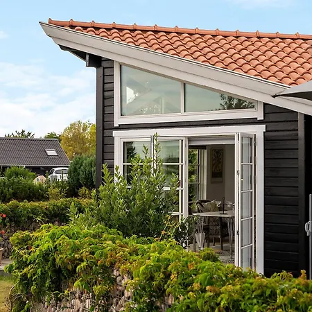 House With A View Of The Ferry On The Isefjord Holbæk